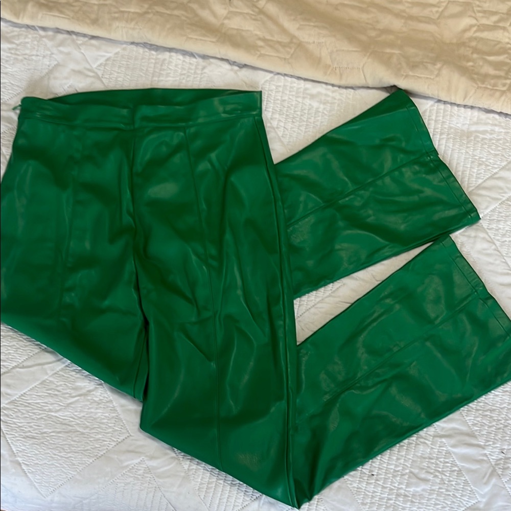 Green Women's Pants